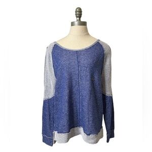 Live Love Dream Blue ColorBlock Two Tone Distressed Cold Shoulder Sweater Medium
